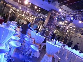 上海專業慶典服務全攻略 舞臺搭建、活動策劃與婚慶廠慶一站式解決方案